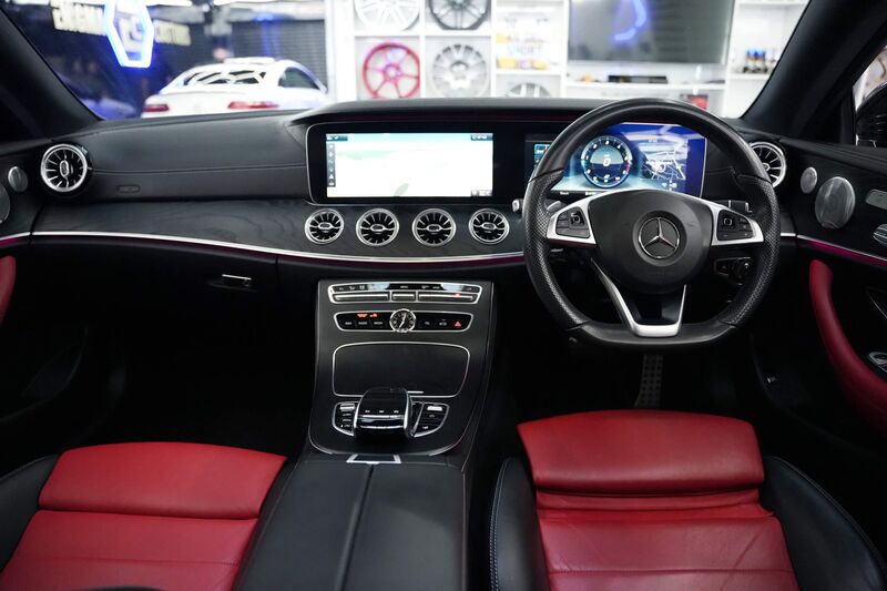 MERCEDES-BENZ E CLASS