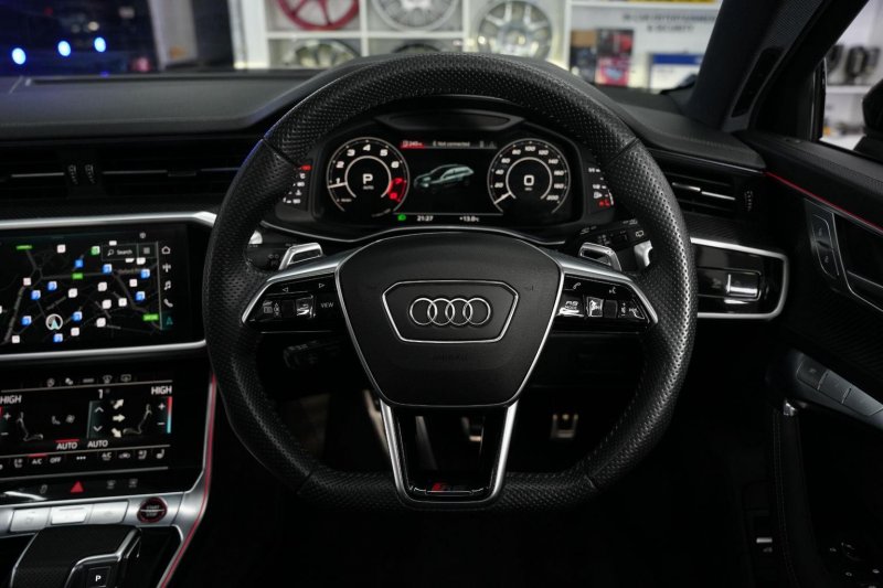 AUDI RS6