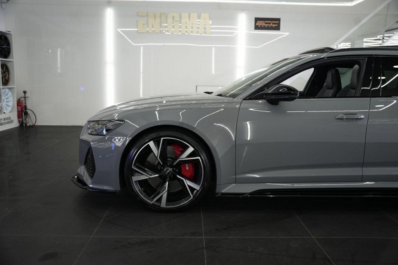 AUDI RS6