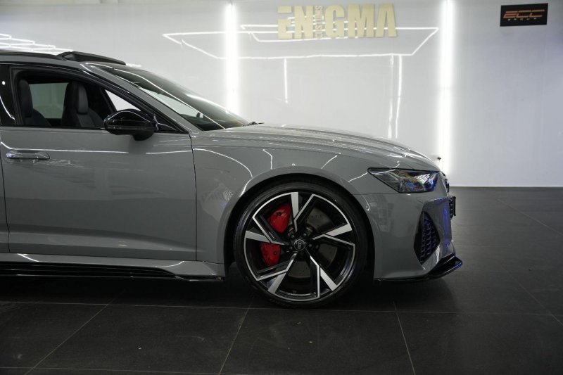 AUDI RS6