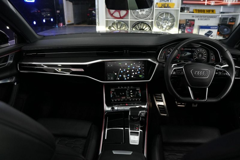 AUDI RS6