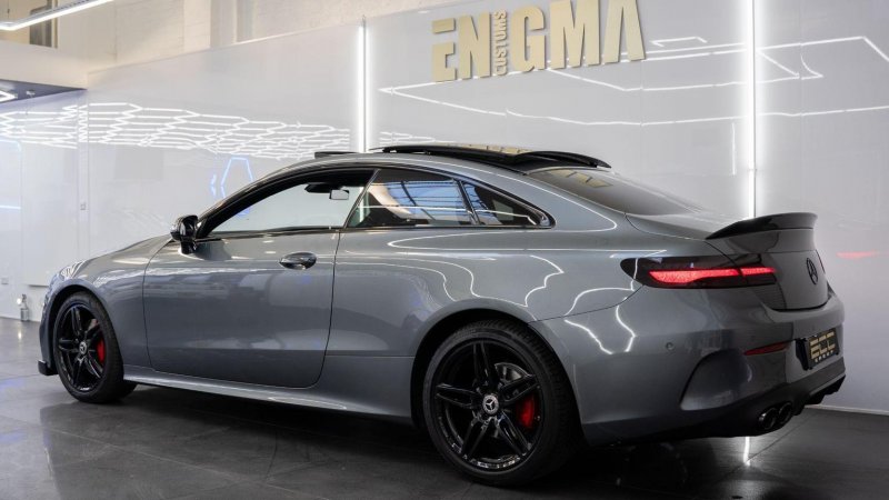 MERCEDES-BENZ E CLASS